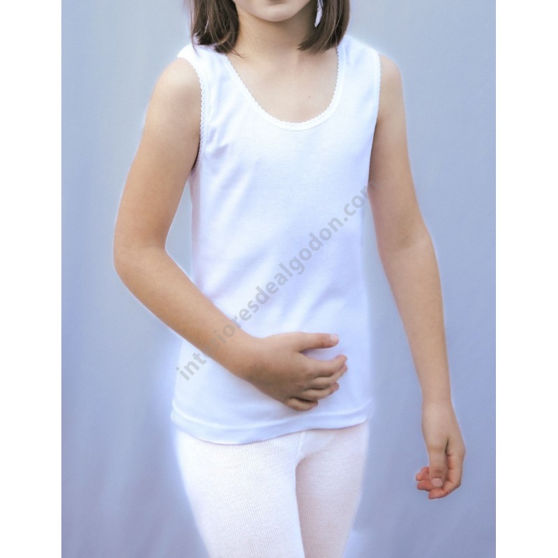 camisetas interiores de algodón tirantes anchos para niñas. Fabricado en España